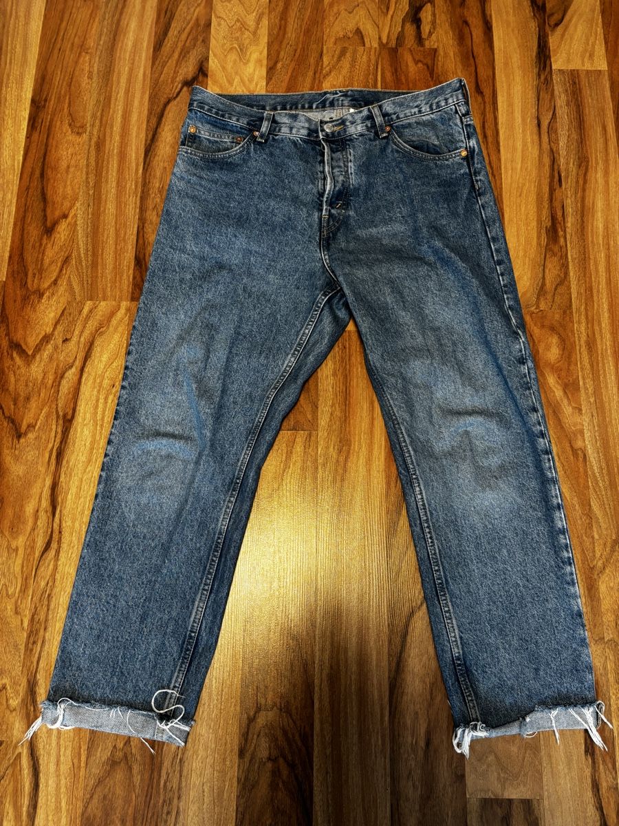 Weekday Jeans: Weekday Barrel Jeans | 33/32 – Usato da St. Gallen venduto da NPC_mit_Twint