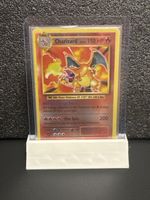 Pokémon Kartenhalter Ständer