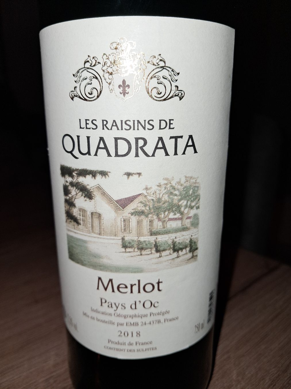 Wein: les raisins de quadrata merlot 2018 – Neu und originalverpackt aus Le locle von juliensaran