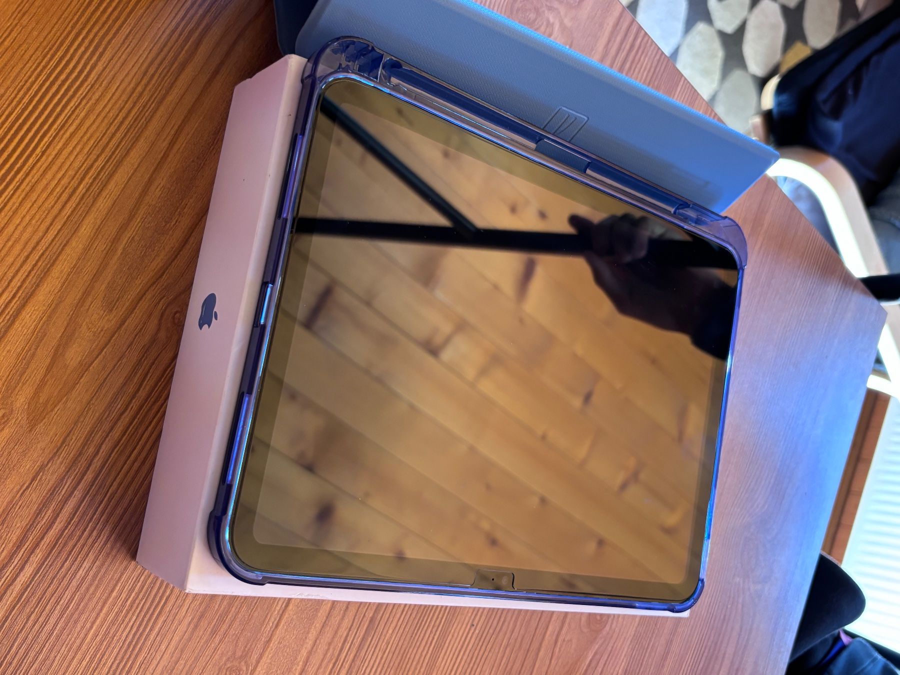 Apple Tablet PC: iPad 10 génération 2024 – Gebraucht aus Vers-l'Eglise von san_cdw9