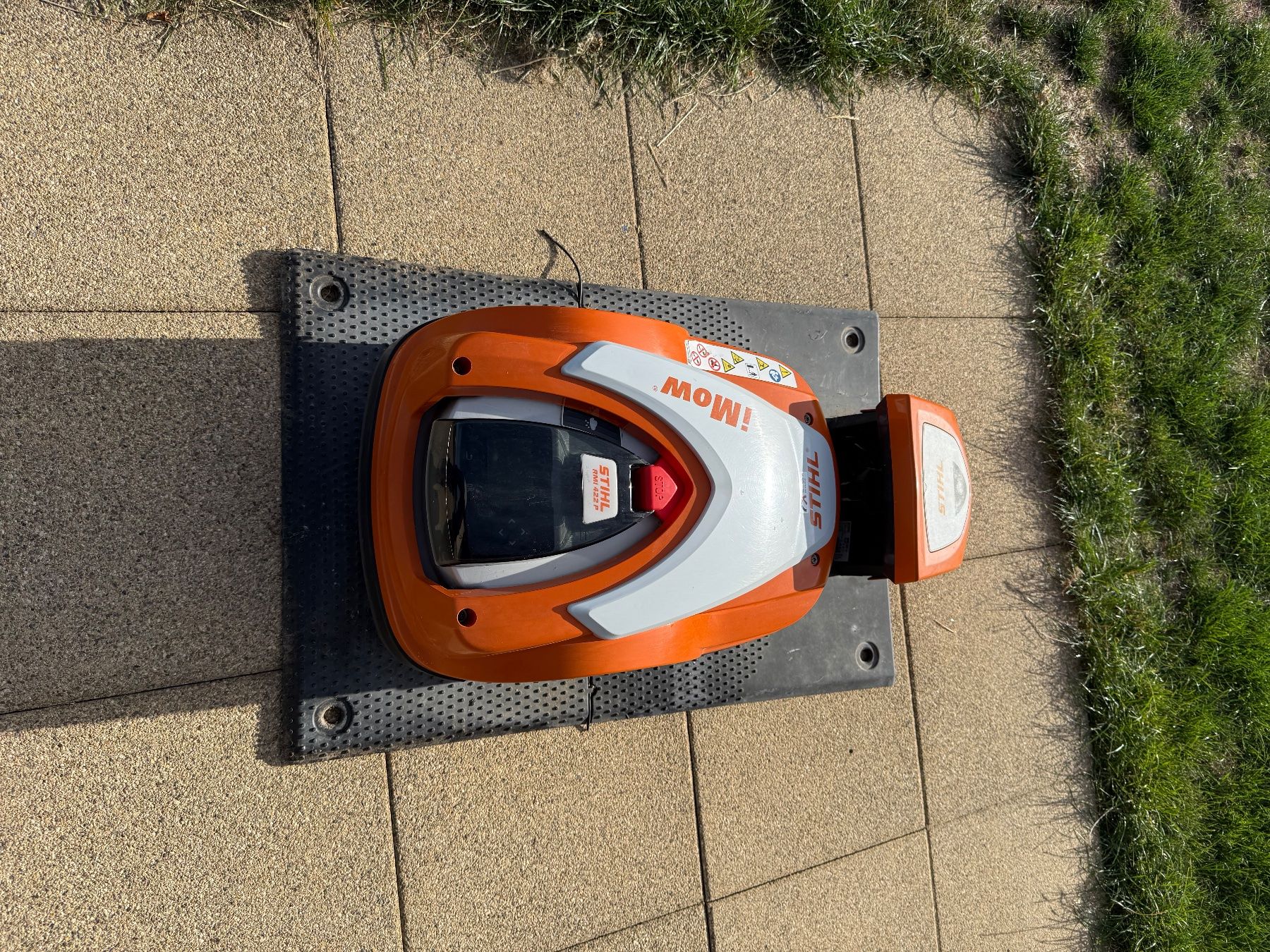 Stihl Tagliaerba: Robot de tonte Stihl RMI422P – Usato da Chevenez venduto da nic_7nbq