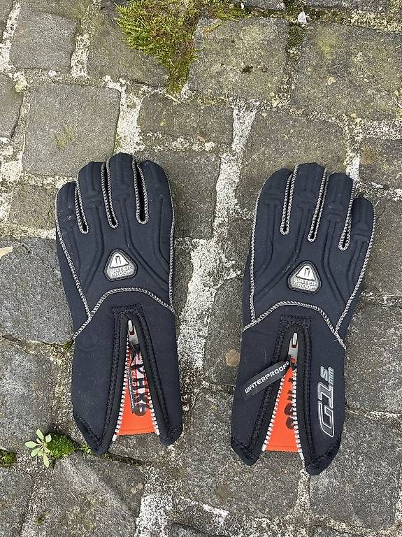 Guanti & manicotti: Waterproof G1 5mm Tauchhandschuhe – Usato da Merlischachen venduto da thegreats