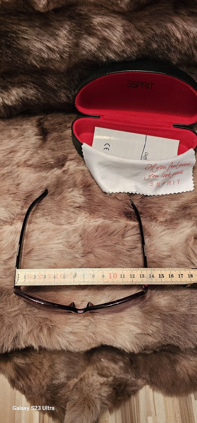 Esprit Occhiali & Lenti: Esprit Sonnenbrille, Violett, inklusive Etui & Tuch. – Nuovo (secondo la descrizione) da Wangen b. Olten venduto da tagra69 1