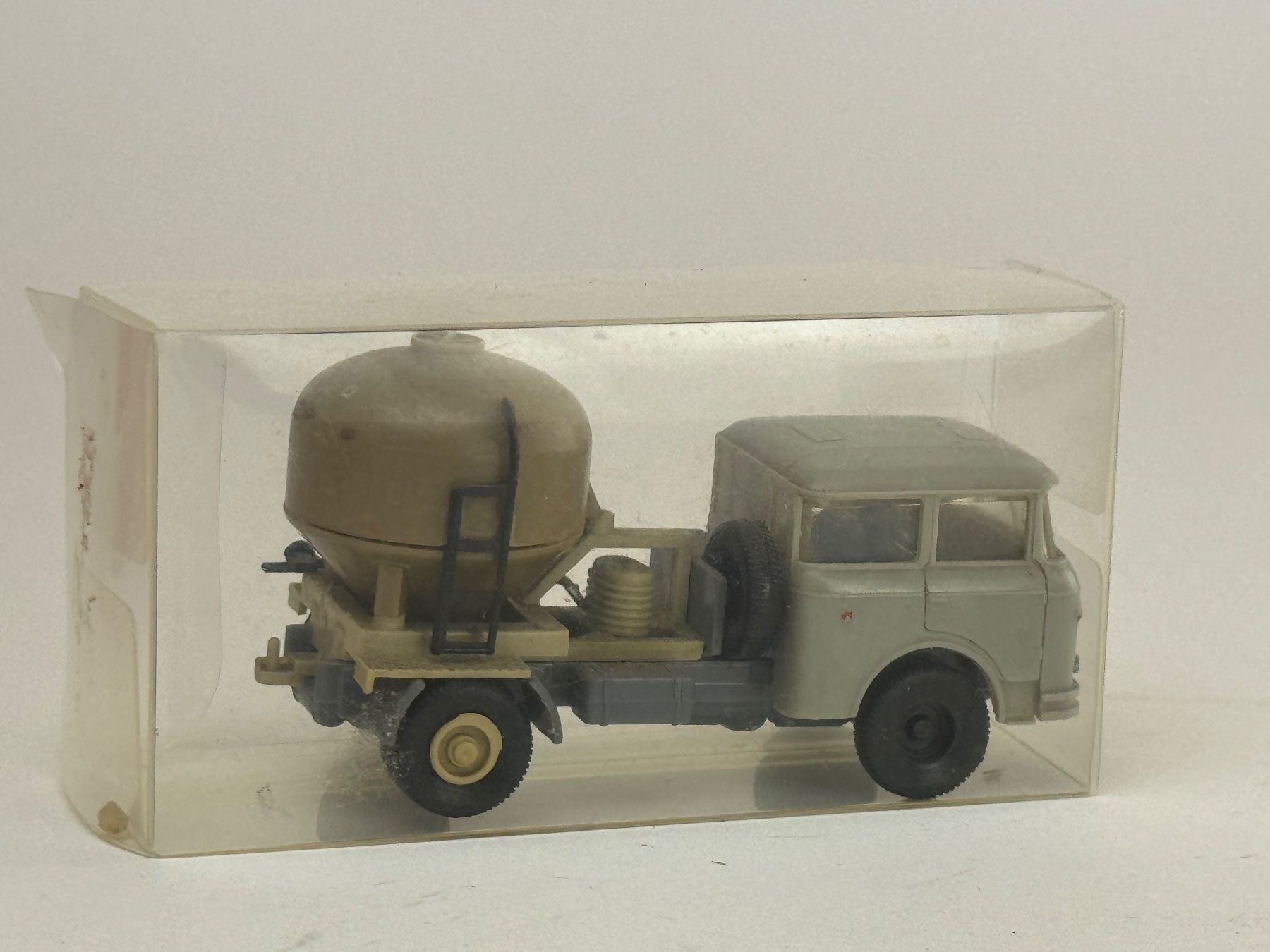 Modellini d'auto: GB5- Berlin Plast oder ähnlich Betontransporter Silo – Usato da Elm venduto da Wikmtz 1