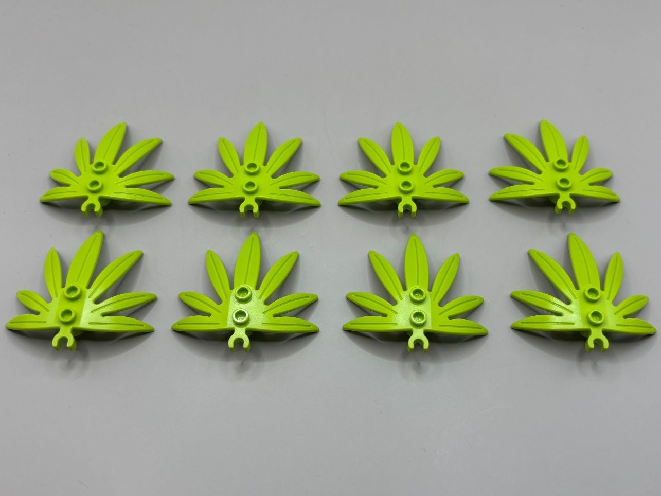 Lego Kit di costruzioni: 8x Lego Palmblätter Neu – Nuovo (secondo la descrizione) da Lengnau AG venduto da Chefe43