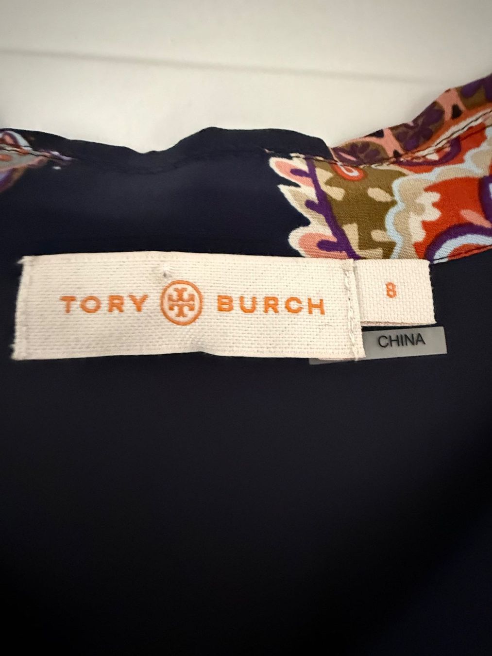 Tory Burch Blusen: Tory Burch Seidenbluse, Gr. 8, Paisley Muster – Gebraucht aus Horgen von tsp_qr5b 1