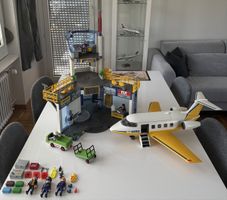 Playmobil Flughafen mit Flugzeug und Zubehör gebraucht
