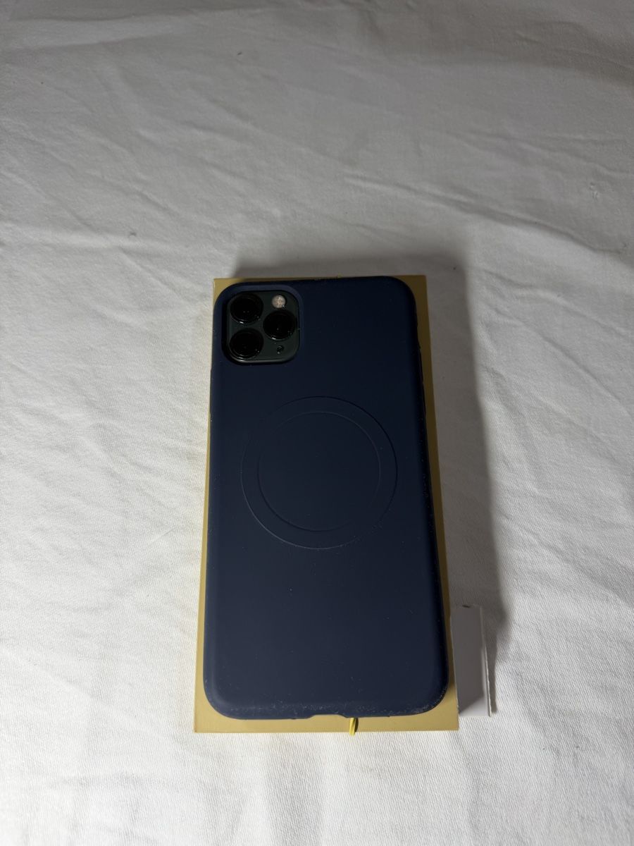 Apple Telefoni cellulari / Smartphones: iPhone 11 Pro max – Usato da Basel venduto da Hariva 1