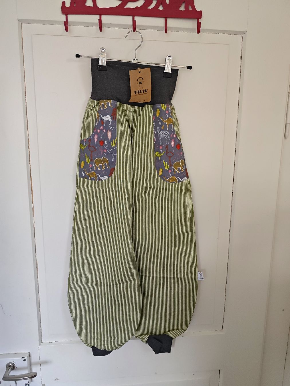 Pantaloni: Hose ViviV Gr 122/128  – Nuovo e nell'imballaggio originale da Winterthur venduto da Shorna
