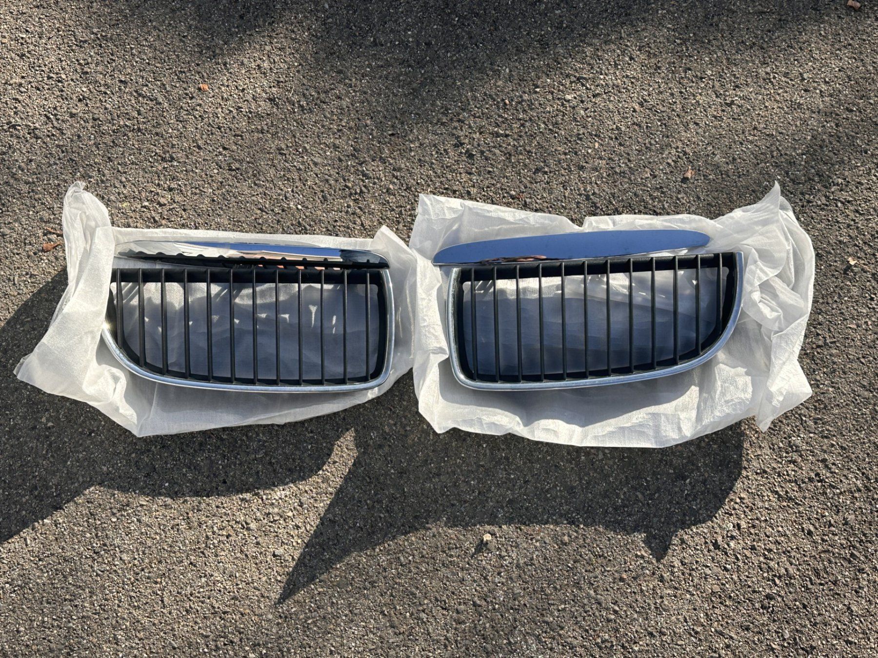 BMW Tutti pezzi di ricambio auto: Kühlergrill Bmw 3er E90 E91 Chrom – Usato da Rickenbach b. Wil venduto da _RS_power