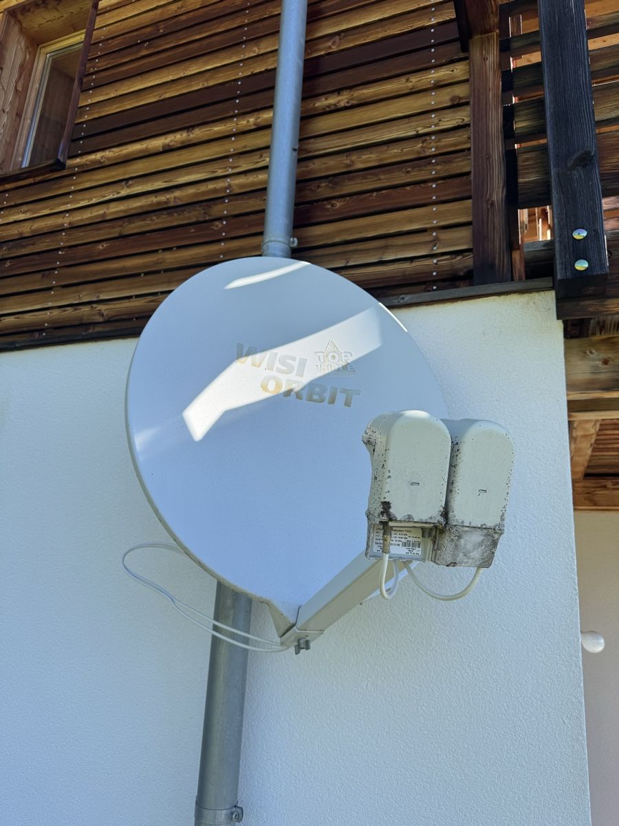 Parabola satellitare: Satelittenantenne – Usato da Madetswil venduto da kistlerk 2
