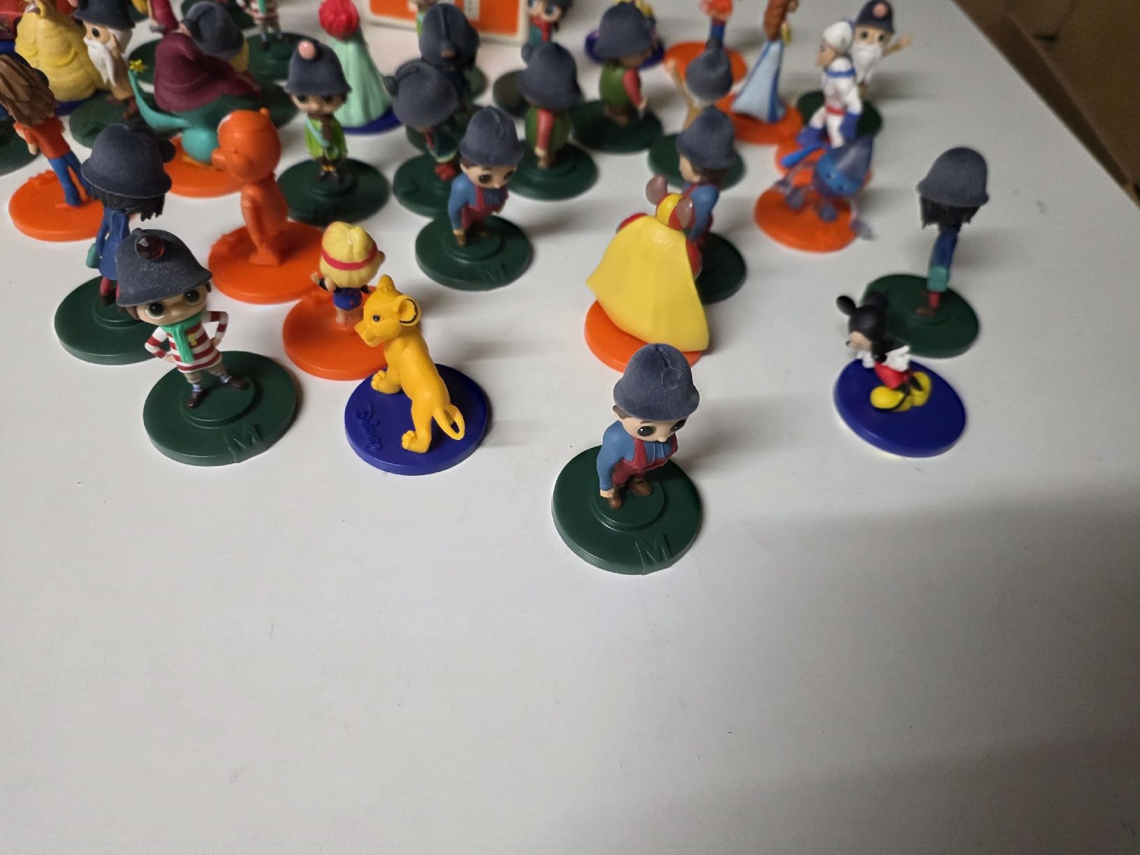 Migros Giocattoli: Migros Story Box mit Figuren – Usato da Dorf venduto da Echo_Elements 3