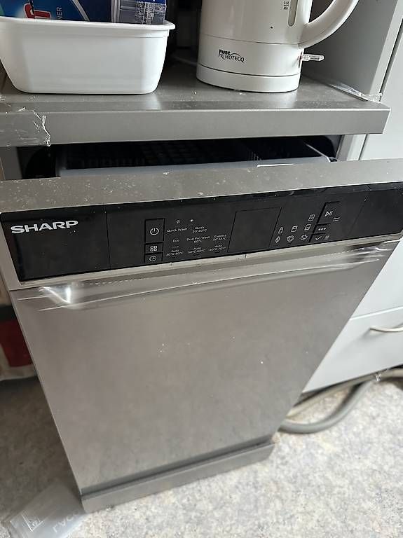 Lavastoviglie: Dishwasher/Geschirrspüler (Sharp) – Usato da Zürich venduto da soumya_basu 1