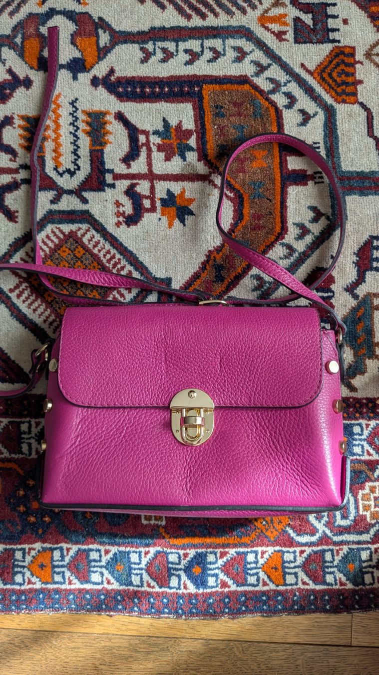 Taschen für Damen: Ledertasche in Pink – Gebraucht aus Heerbrugg von Bkoeppel90