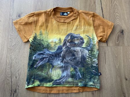 MOLO Jurassic World T-Shirt, Gr. 116, neuwertig!