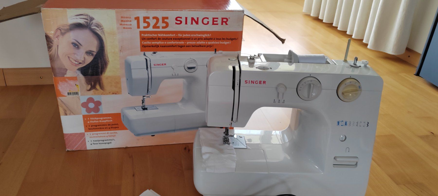 Singer Macchine da cucire: Singer Nähmaschine 1525 - defekt – Usato da Feusisberg venduto da Sindbad3