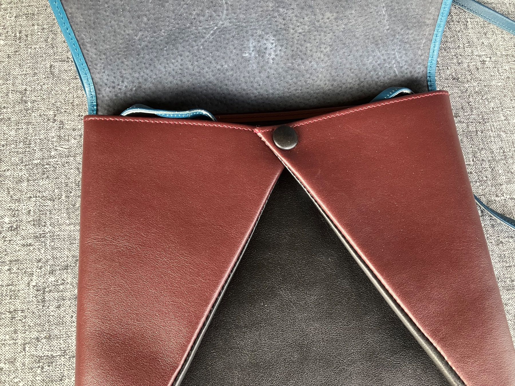 Borse da donna: Hester van Eeghen Amsterdam Designer-Ledertasche geometrisch – Usato da Zürich venduto da Idbiw 2