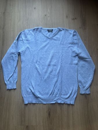 Herren Pullover mit V-Ausschnitt von Yves Enzo Paris