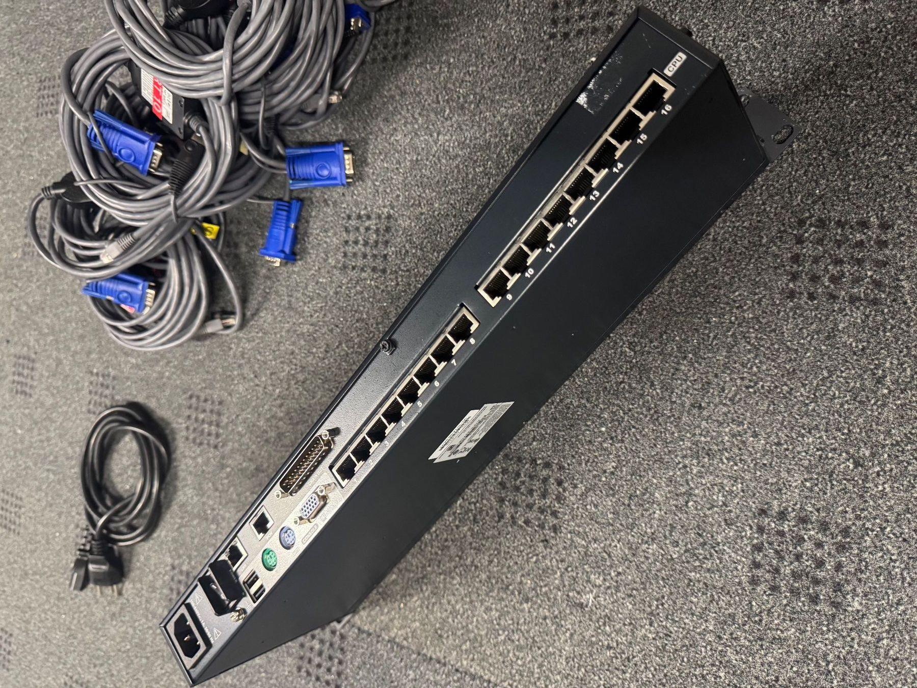 Racks & Cavalletti: ATEN KH1516Ai KVM-Switch 16-Port+IP – Usato da Rapperswil SG venduto da beh_9sr2 5