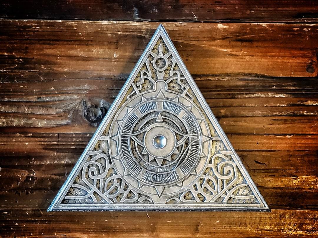 Figuren: Triangle of Light aus Tomb Raider – Neu (gemäss Beschreibung) aus Aesch BL von Eyjo