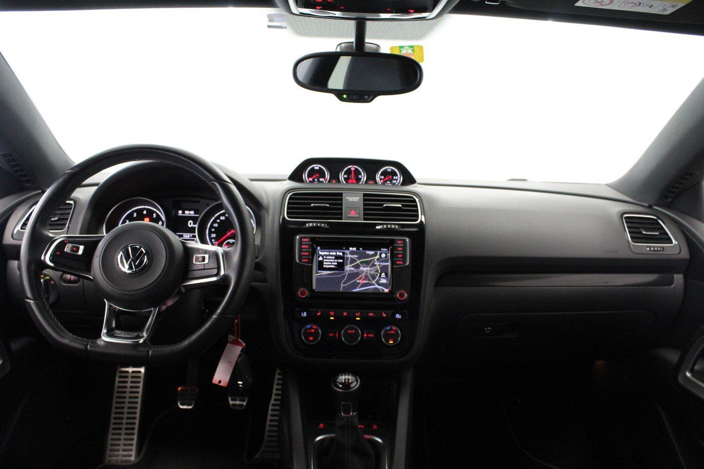 VW Automobili: VW Scirocco 2.0 TSI R-Line – Usato da Pully venduto da Arkasia_8 6