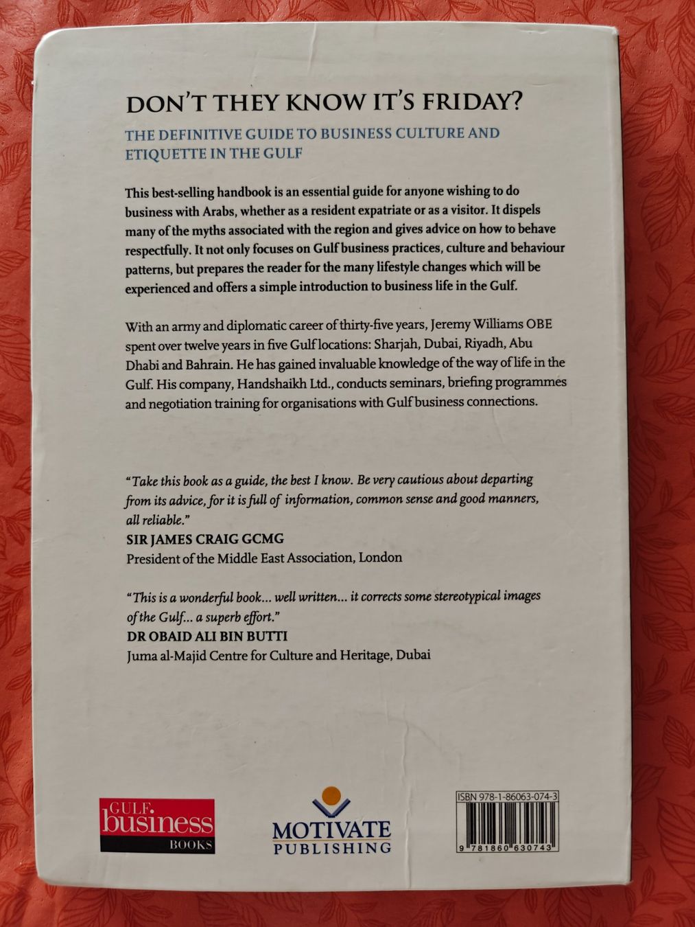 Libri: DON'T THEY KNOW IT'S FRIDAY? Jeremy Williams 2. Edition – Usato da Aadorf venduto da sus_jht5 1
