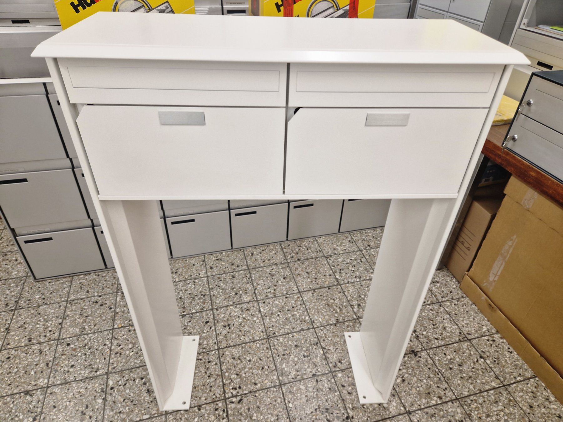 Sonstiges für Haushalt & Wohnen: Standbriefkasten ( Huber ) – Neu (gemäss Beschreibung) aus Wiler b.Utzenstorf von bamaa-shop