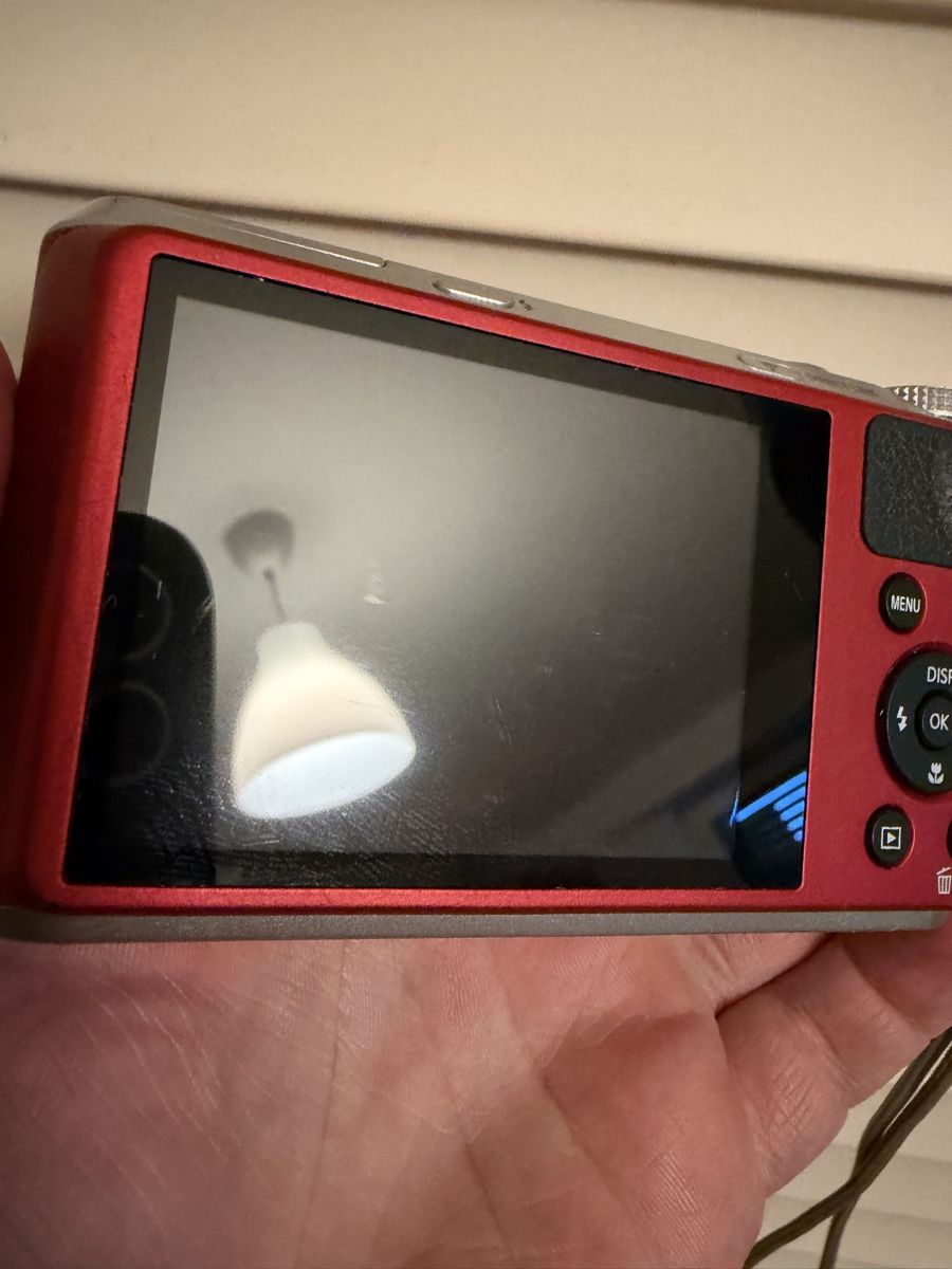 Samsung Fotocamera: Samsung WB350F: Kompaktkamera in Rot – Usato da Niederbipp venduto da yar_tf6f 4