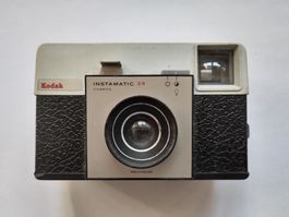 Kodak - Instamatic 25