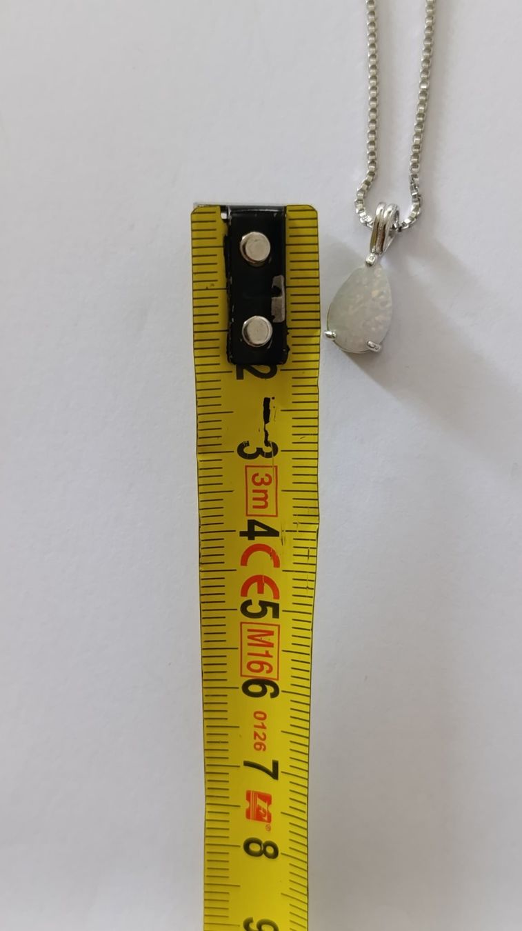 Catenine: Collier avec pendentif Opale Blanche en Acier – Usato da Genève venduto da EcrinVintage 4