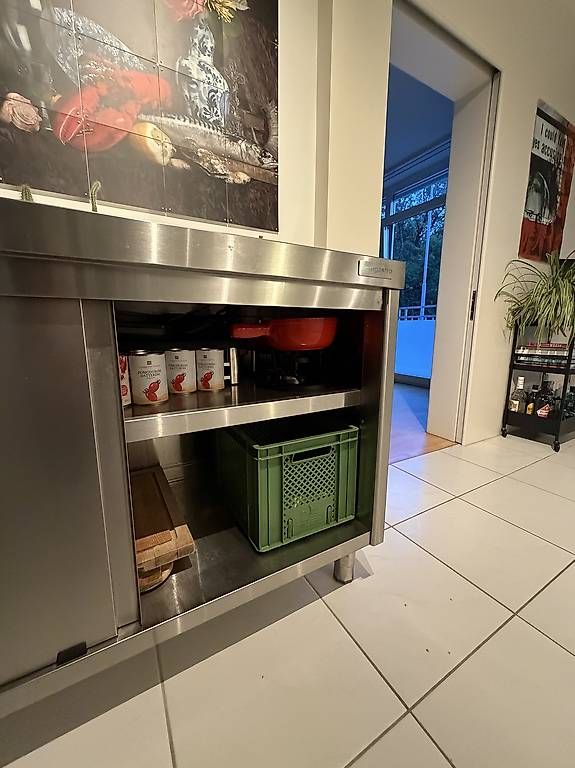 Equipement de magasin & Foires: Edelstahl Gastroschrank – D'occasion à Zürich par car_8bmc 1