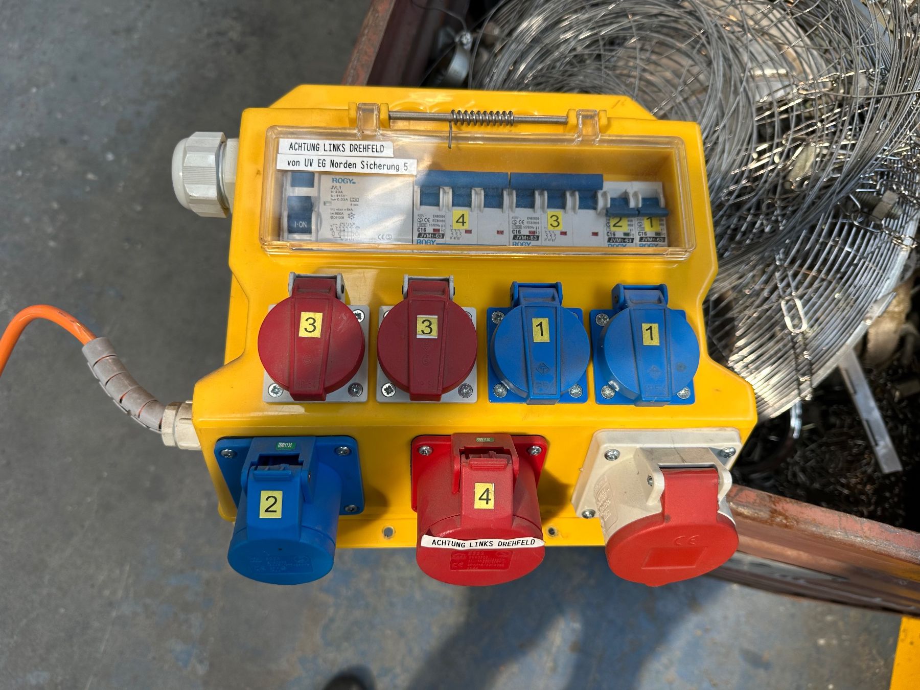 Elektrotechnik: Bauverteiler – Gebraucht aus Schöfflisdorf von Dance04