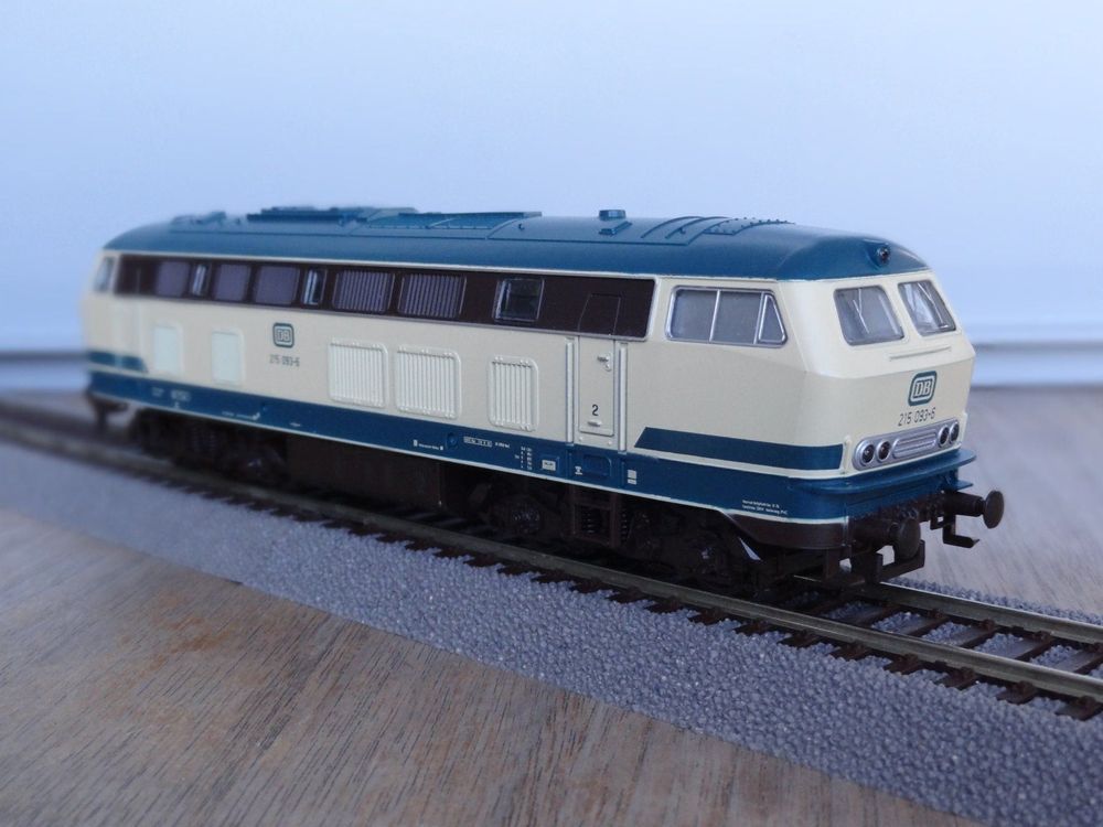 Roco H0 - 43417 - Locomotora diésel - BR 215 - DB - Catawiki