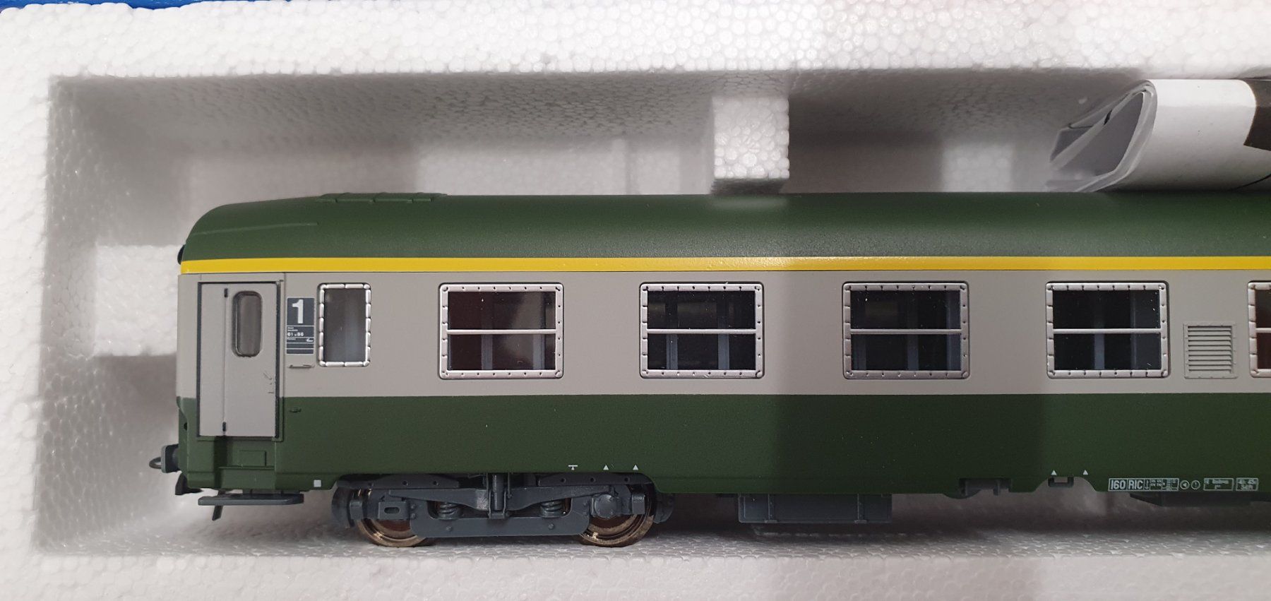 Roco Modellini di ferrovie: Roco 45211 SNCF UIC-Y A9 – Nuovo e nell'imballaggio originale da Würenlos venduto da juruth 2