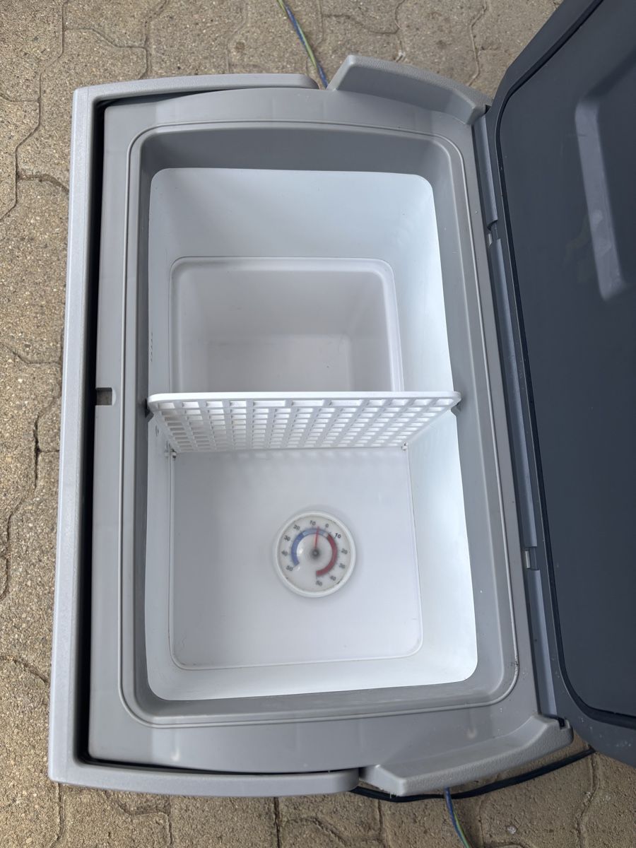 Waeco Frigoriferi & Refrigeratori: Waeco CoolFreeze CF-18 Kühlbox – Usato da Sisseln AG venduto da Speedskate78 2
