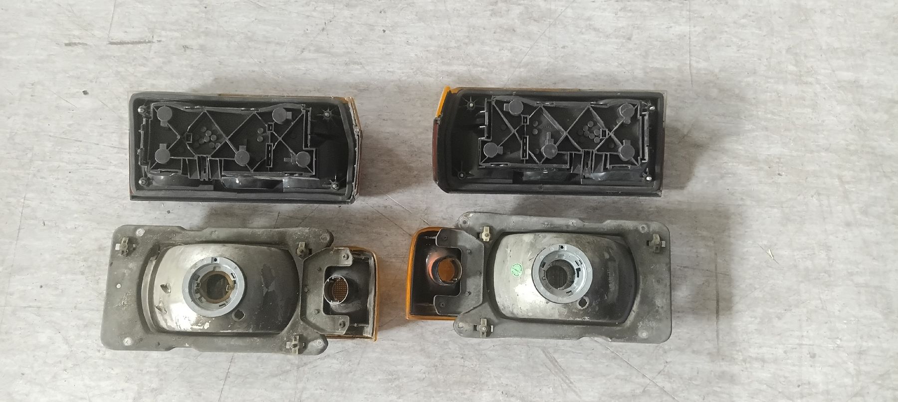VW Fari: VW Jetta 1 Front und Heck Lampen Lichter – Usato da Wolhusen venduto da mech321 1