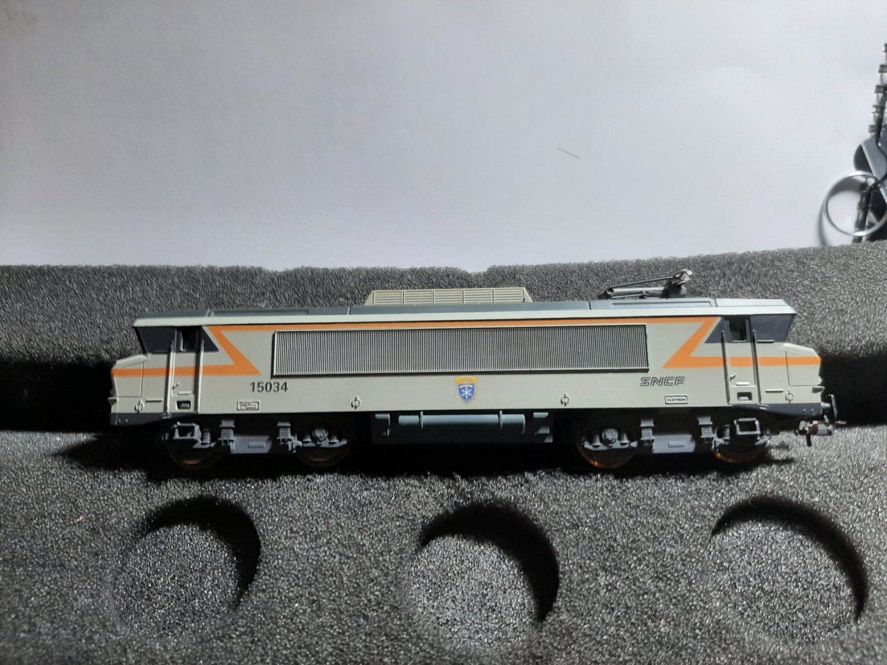 Jouef Modelleisenbahnen: JOUEF BB-15034 SNCF – Gebraucht aus Avully von RIVALIS 3