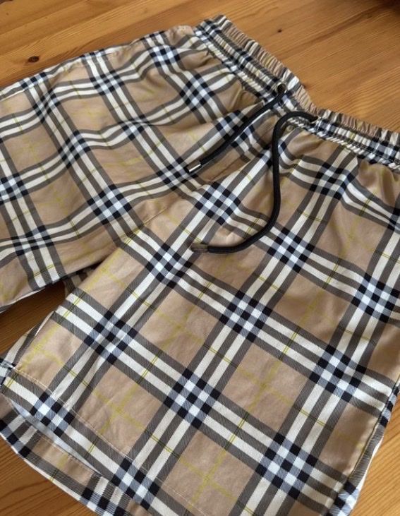 Burberry Costumi da bagno: Badeshorts Burberry – Usato da Stäfa venduto da dgubler01 1