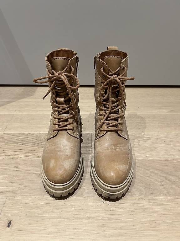 Scarpe da donna: Boots beige – Usato da Dübendorf venduto da fadrinli