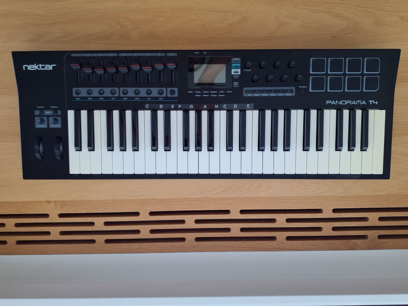 Strumenti musicali: Nektar Panorama T4 Midi-Keyboard und Controller – Usato da Entlebuch venduto da friedli77
