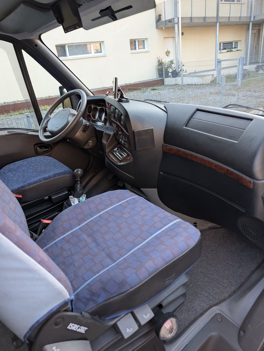 Iveco Veicoli da campeggio: Camper/Renntransporter/Bus – Usato da Oberentfelden venduto da Gumpignu 3