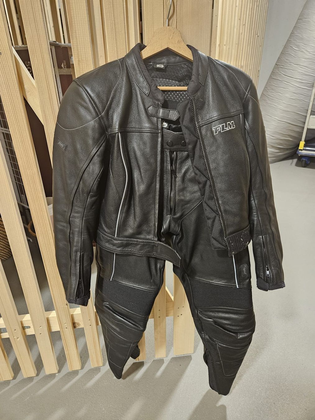 FLM Completi & Tailleur: Motorradkombi – Usato da Rothenburg venduto da lauraaurora