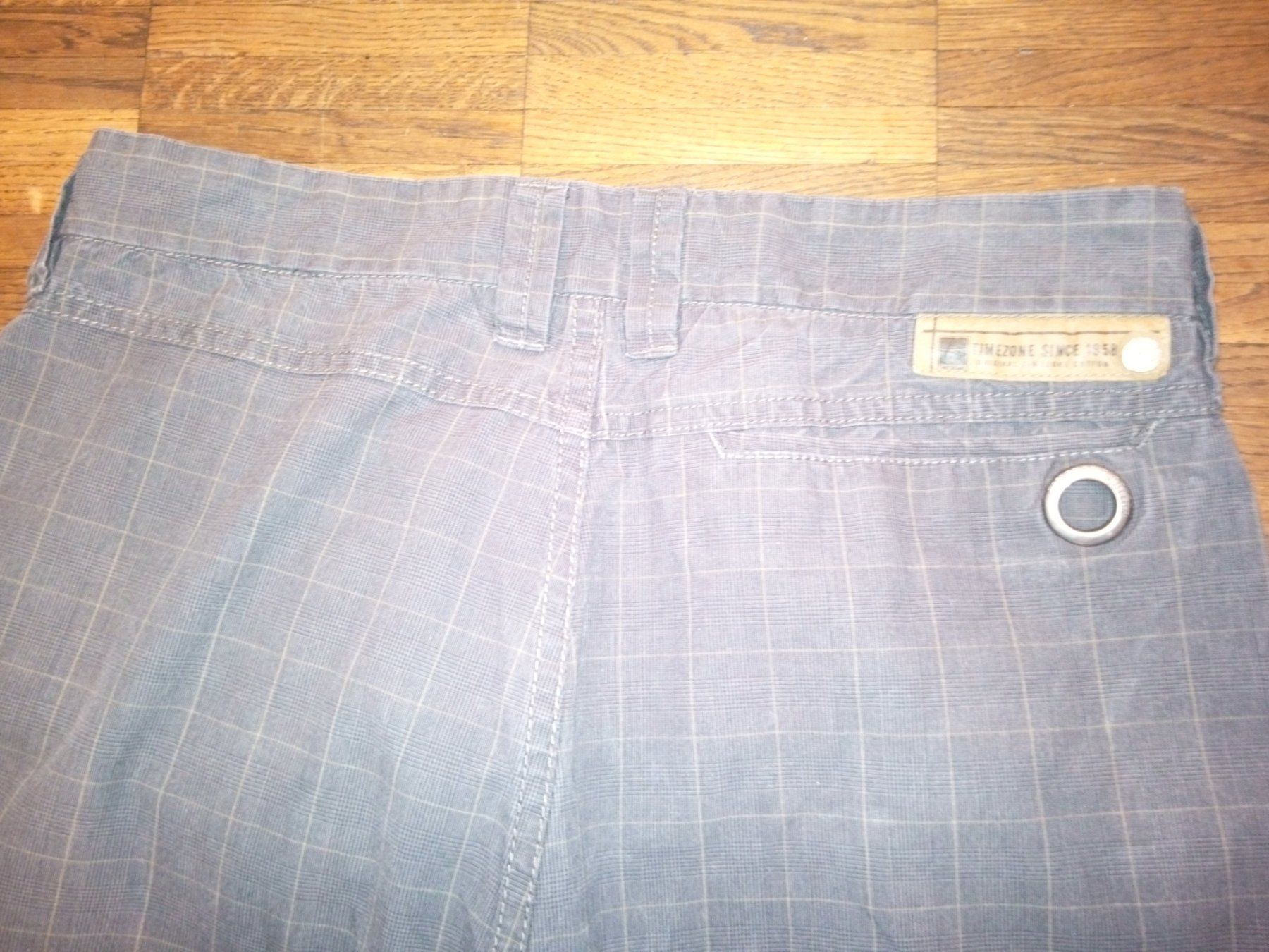 Pantaloni: Graue, gerade geschnittene Hose von Timezone, Grösse 33/32 – Usato da Schwyz venduto da s.verkauf 3