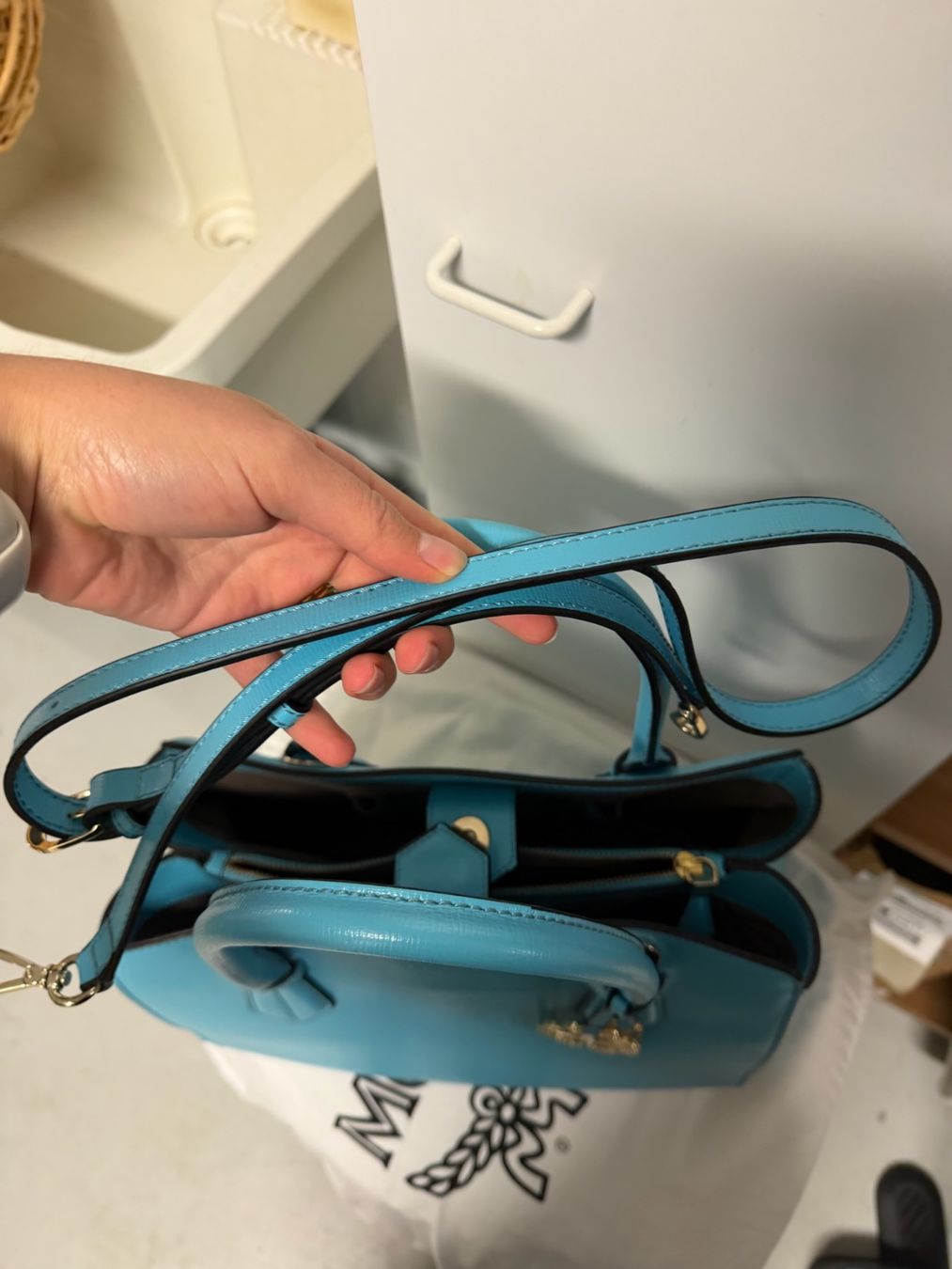 Taschen für Damen: Handtasche Leder blau LK Bennet – Neu (gemäss Beschreibung) aus Herrliberg von jun_rl8h 4