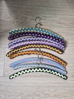 Lot de 9 cintres crochetés colorés - Déco originale!