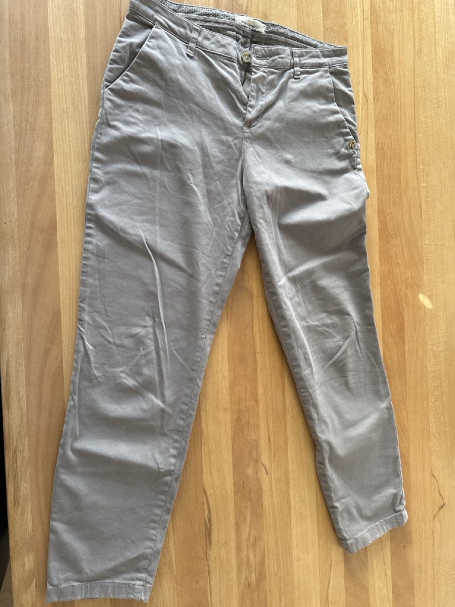 Pantaloni: Chino Hose – Usato da Birsfelden venduto da ricardazo