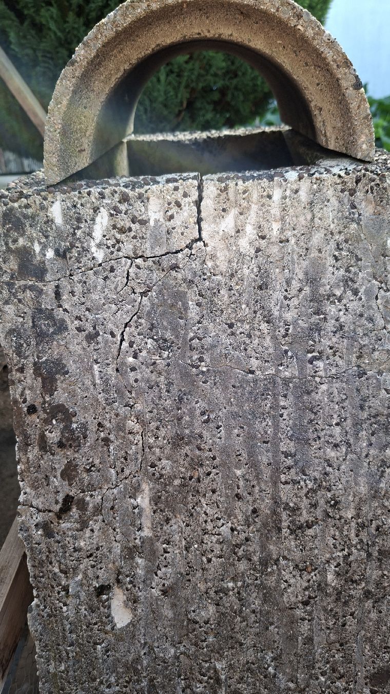 Grils: Betonchimie mit Grillrost – D'occasion à Bichwil par surfer73 1