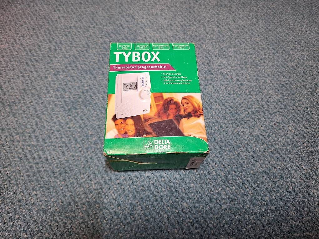 Radiatori: 2x Delta Dore Schlüter Tybox 130 – Nuovo (secondo la descrizione) da Chemin venduto da vin_zh6l