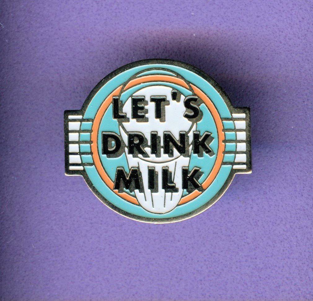 Placchette & Badge: LET'S DRINK MILK – Usato da Winterthur venduto da Sammleroase