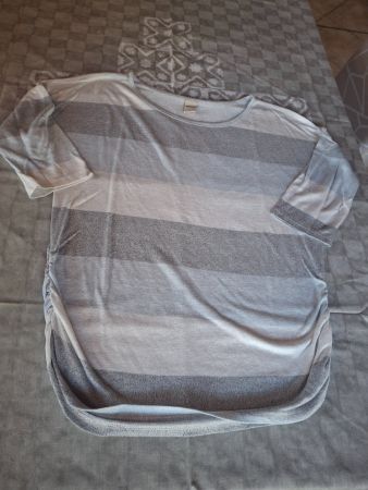 Pull léger taille S marque Zebra